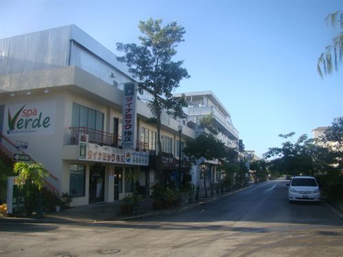 Micro Beach Hotel Гарапан Экстерьер фото